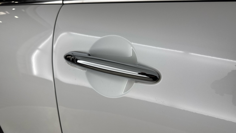 MINI Hatchback 1.5 Cooper Classic 5dr Auto Petrol Hatchback